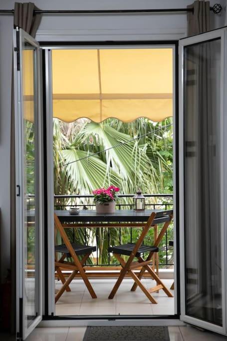 Aegina Town Apartment , With Private Parking Ngoại thất bức ảnh