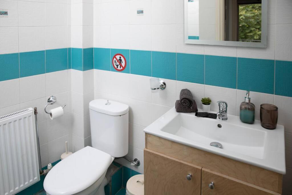 Aegina Town Apartment , With Private Parking Ngoại thất bức ảnh