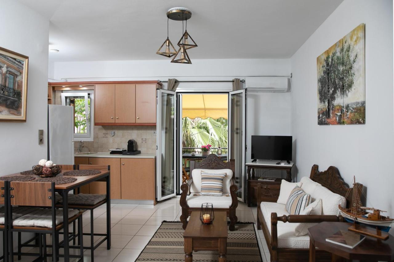 Aegina Town Apartment , With Private Parking Ngoại thất bức ảnh