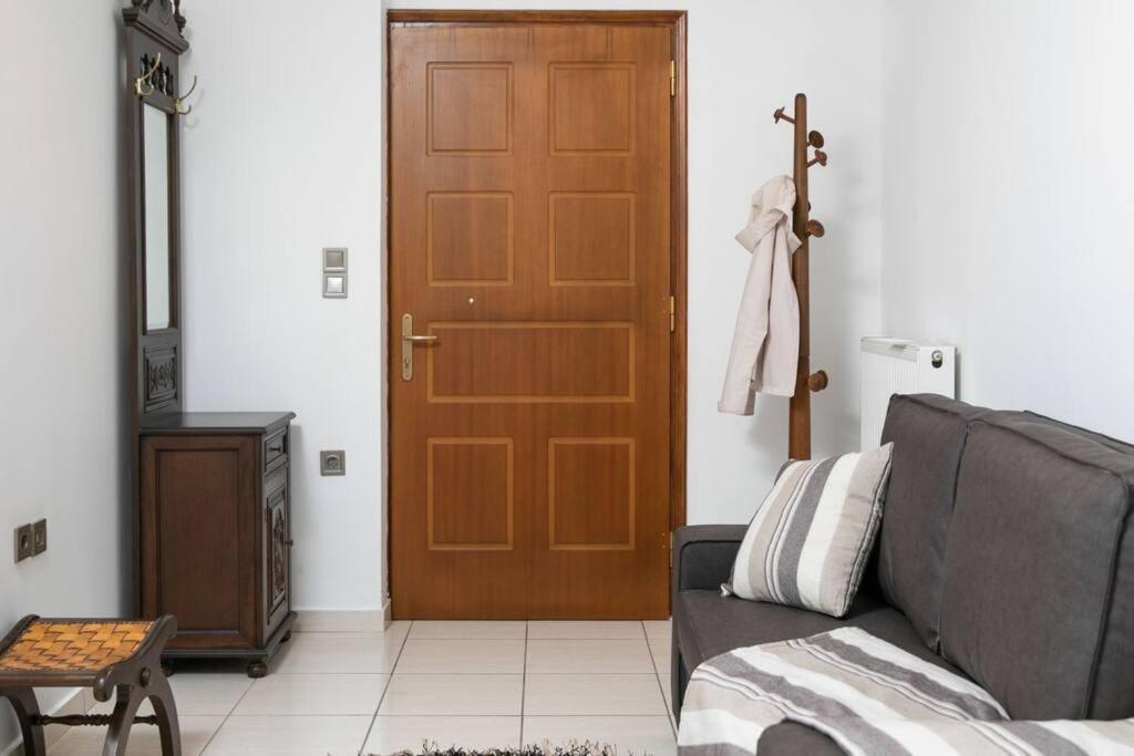 Aegina Town Apartment , With Private Parking Ngoại thất bức ảnh